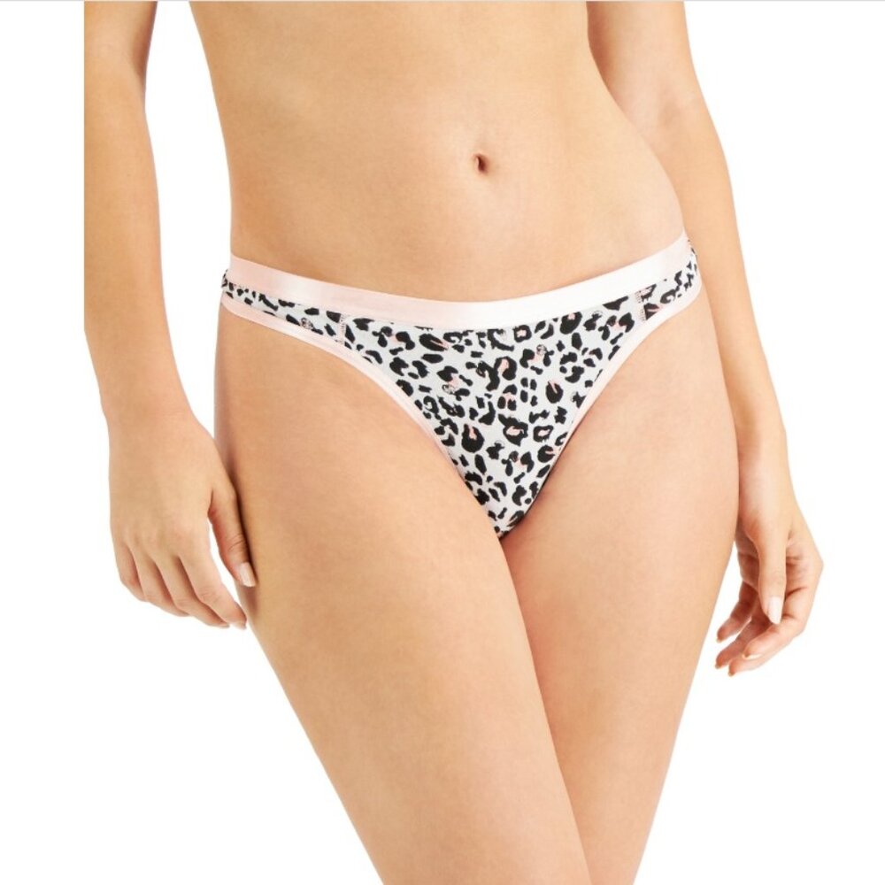 Jenni Women's Lace-Trim Thong,Leopard